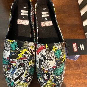 Tom’s shoes marvel print